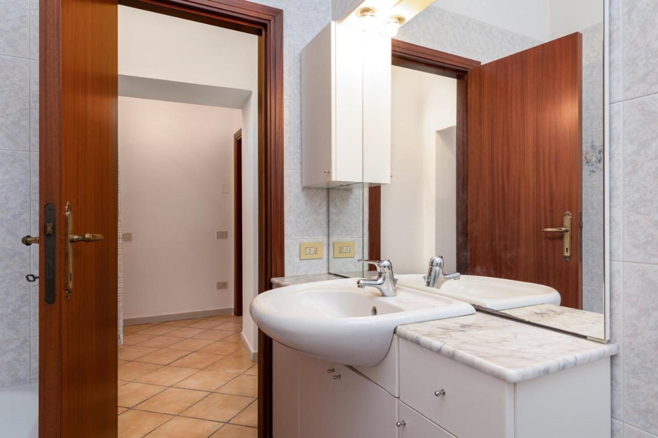 Enchanting Flat With Patio In Abbadia A Isola Монтериджони Екстериор снимка