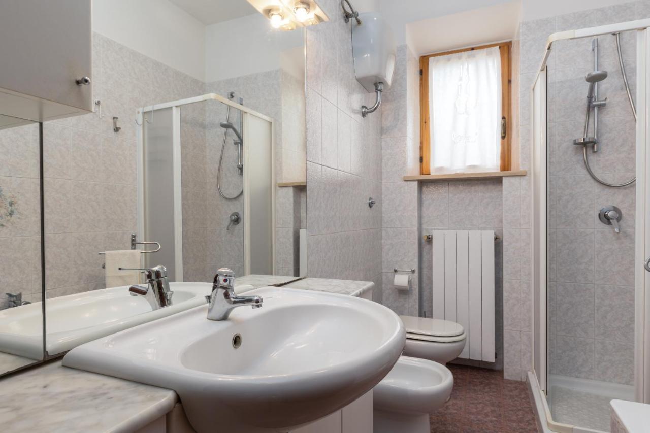 Enchanting Flat With Patio In Abbadia A Isola Монтериджони Екстериор снимка